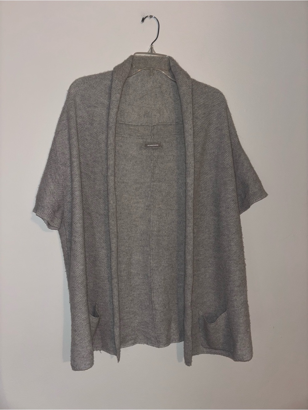 Cozy Open-Front Gray Women's Cashmere Cardigan with Short Sleeves